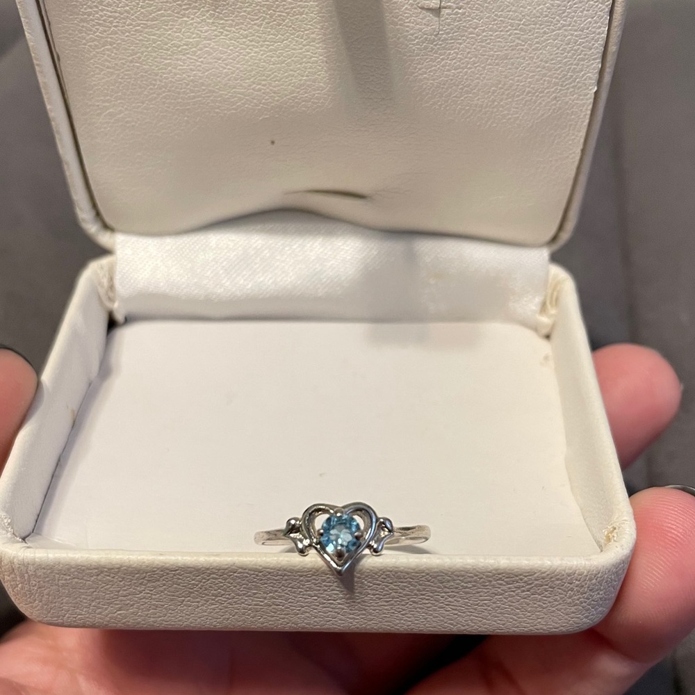 Premier Designs Blue Diamond Heart Ring Size 5